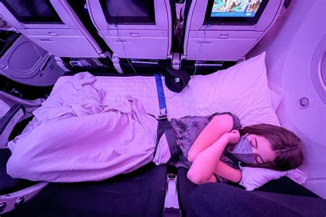 skycouch vs spaceseat|Here's whether Air New Zealand's Skycouch was .